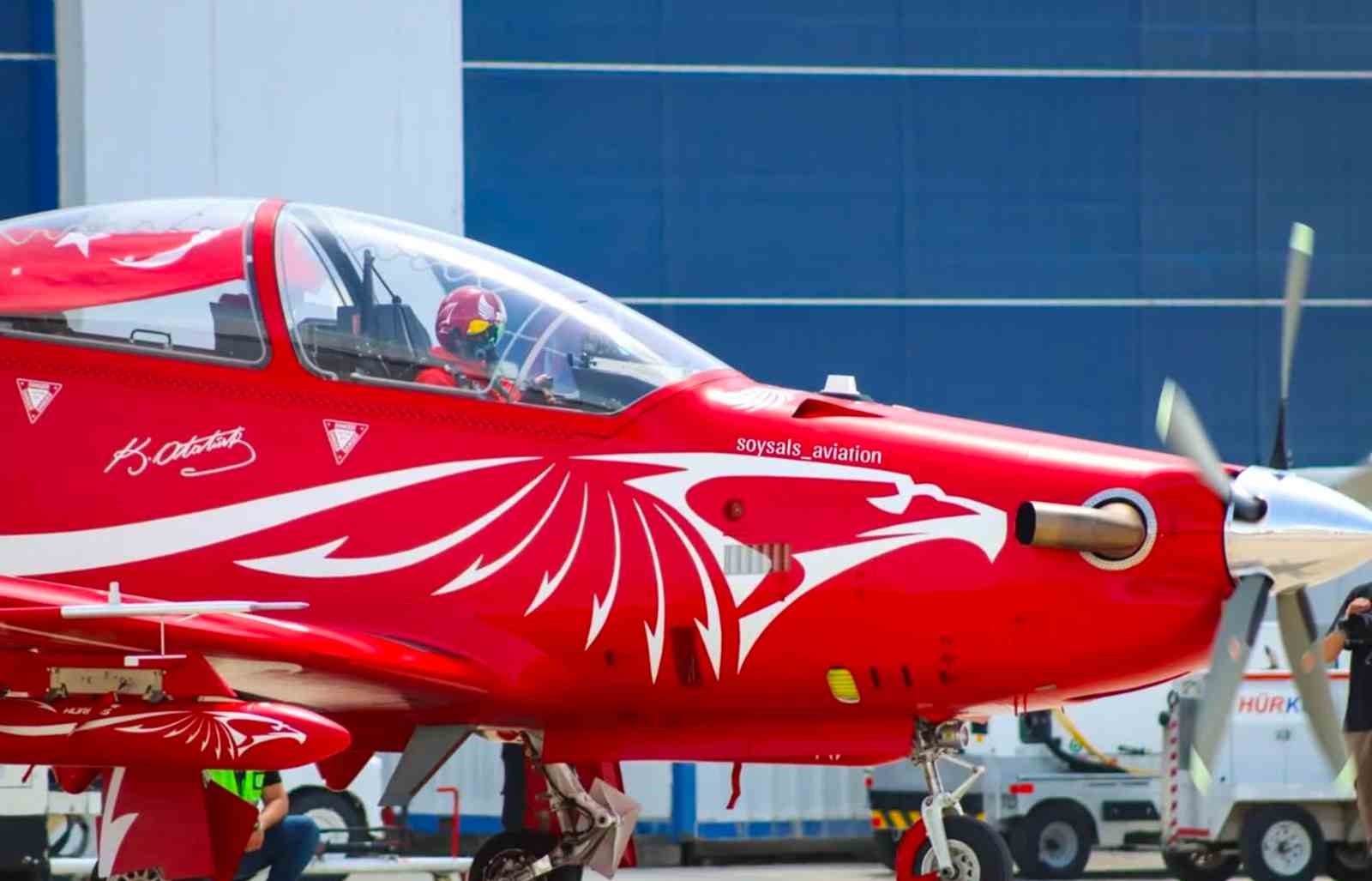 Hürkuş Test Pilotu Murat Özpala öğrencilere ilham verdi
