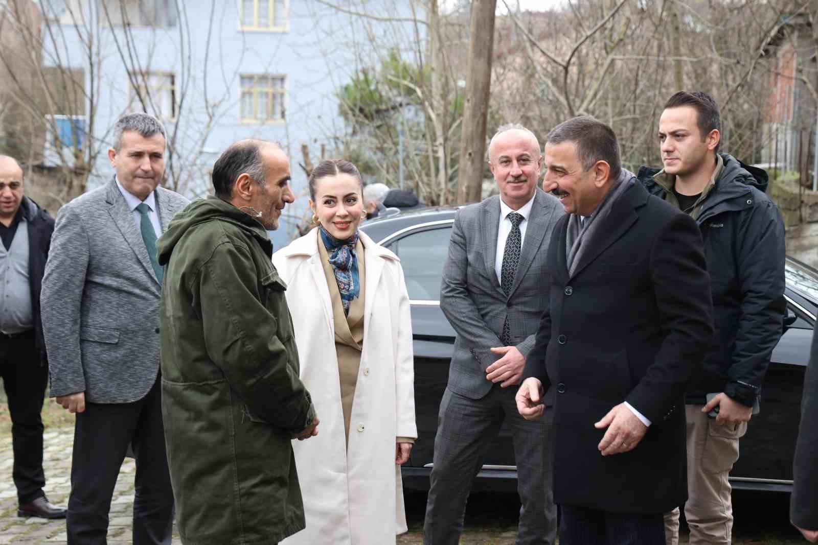 Hacıbektaşoğlu, Örmeci köyünde vatandaşların taleplerini dinledi
