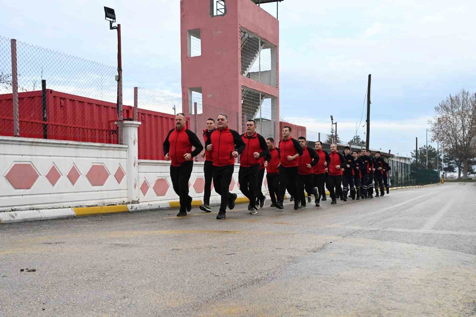 Her sabah itfaiyeci duasıyla güne başlıyor
