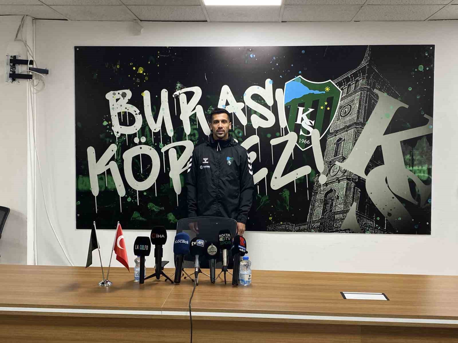 Kocaelispor’un yeni transferi Samet Yalçın ilk idmanına çıktı
