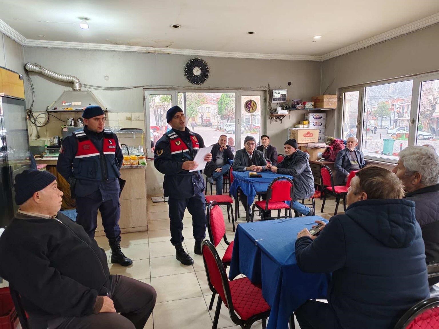 Jandarma çiftçileri dolandırıcılara karşı uyardı
