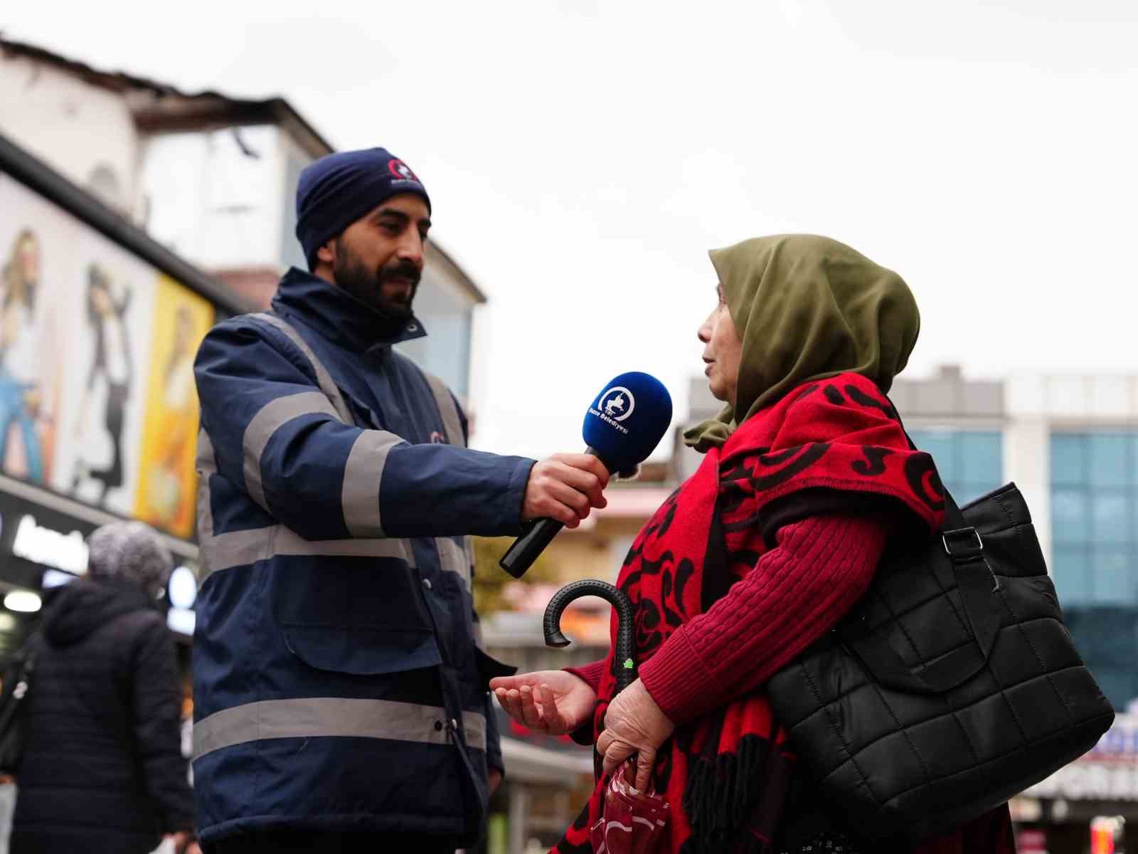 Düzce’de temizlik personeli vatandaşa sordu: 