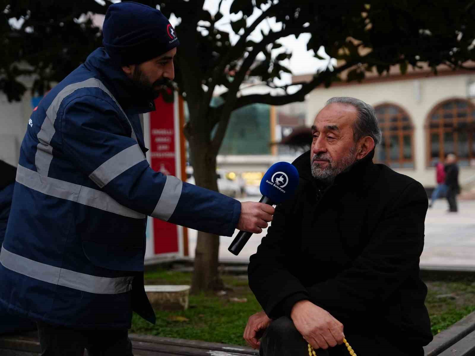 Düzce’de temizlik personeli vatandaşa sordu: 