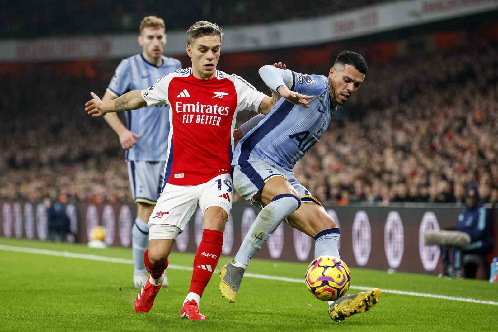 Kuzey Londra derbisinin kazananı Arsenal
