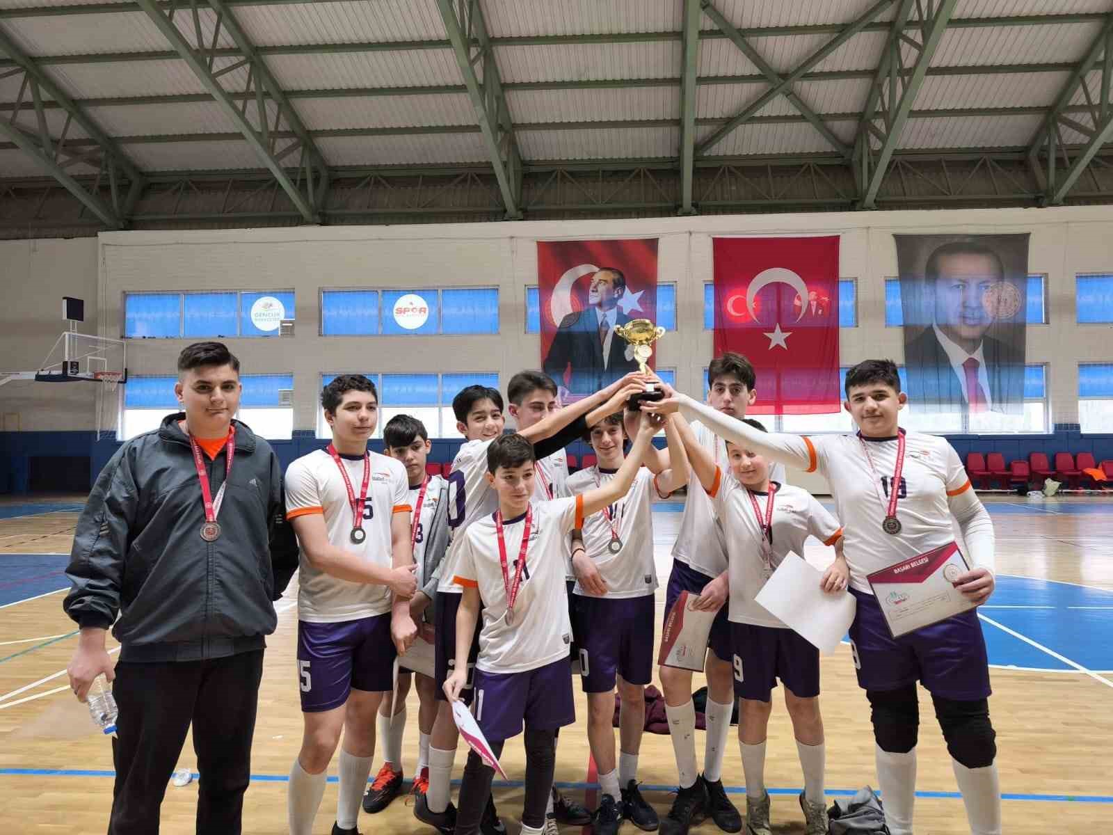 Futsalda şampiyon 32 takım arasından çıktı
