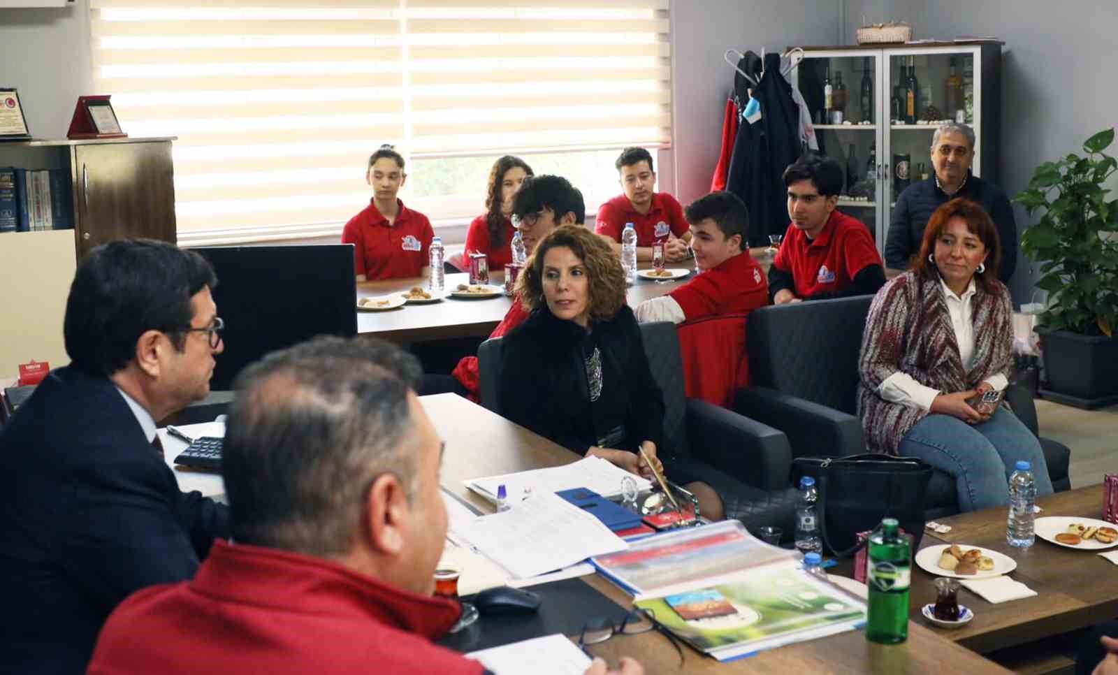 Saylak, Milas’lı TEKNOFEST şampiyonlarını ödüllendirdi
