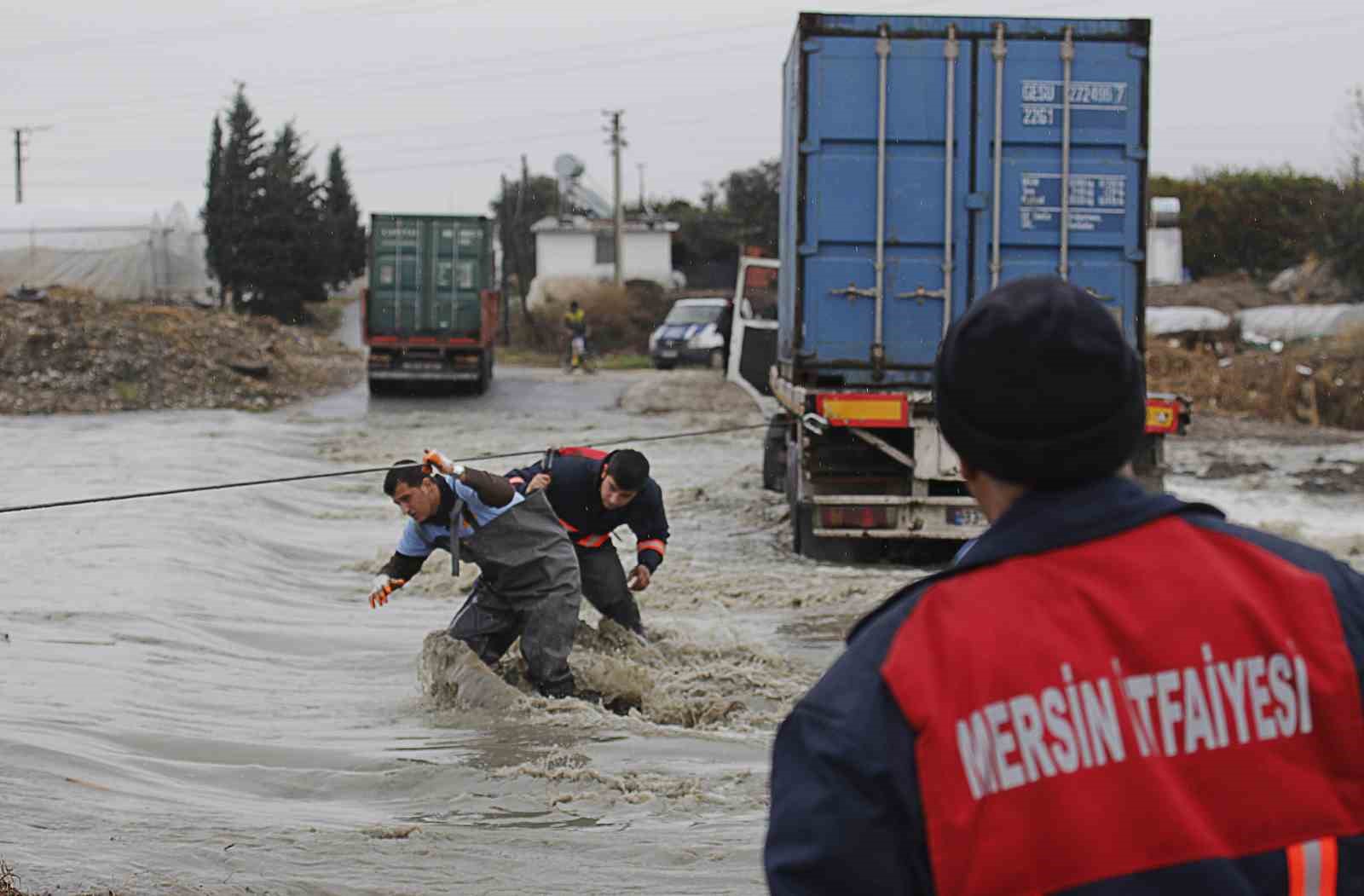 Mersin itfaiyesi 2024’te 10 bin olaya müdahale etti
