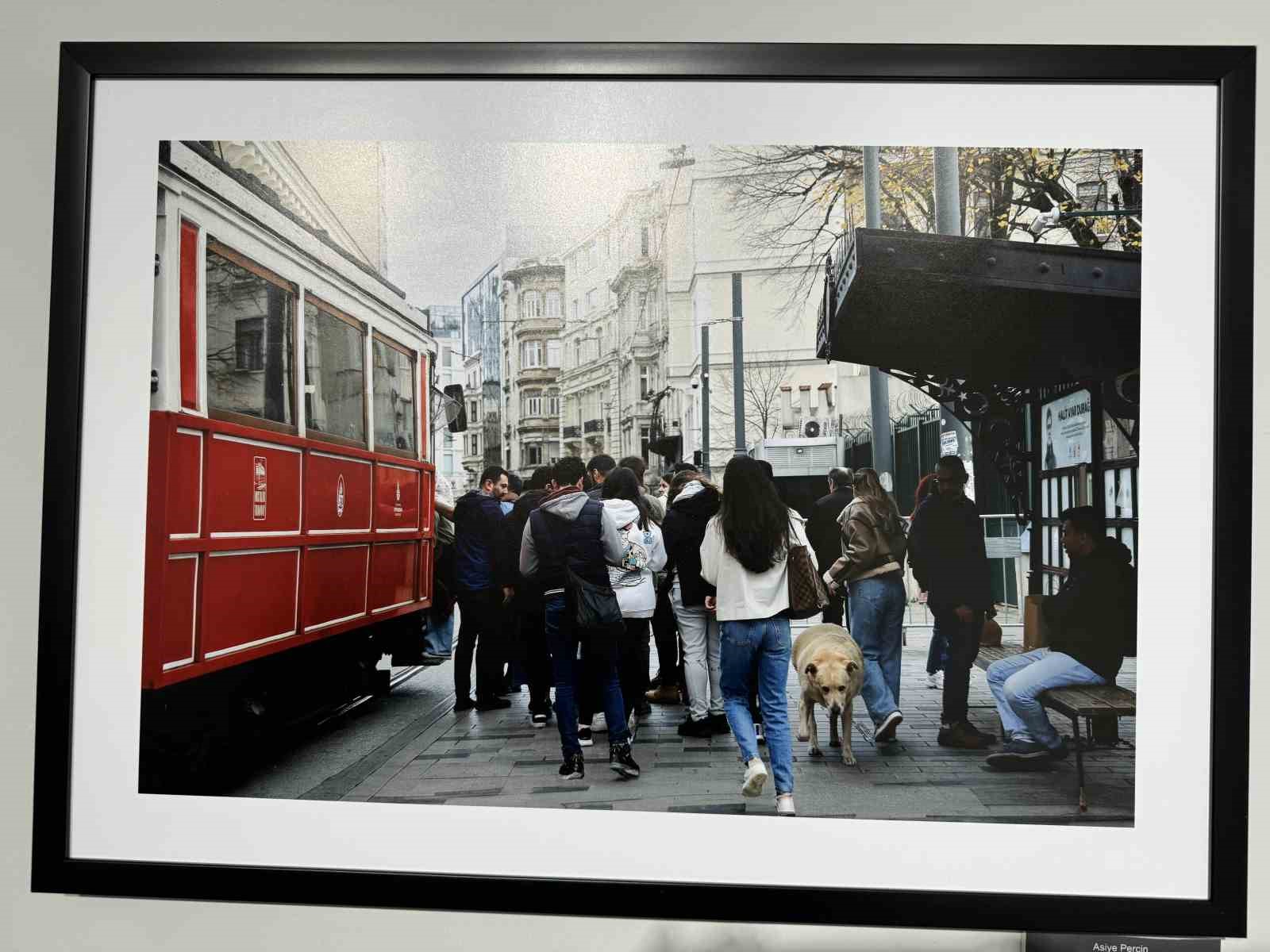 “Pera’dan Beyoğlu’na Fotoğraf Sergisi” sanatseverlerle buluştu
