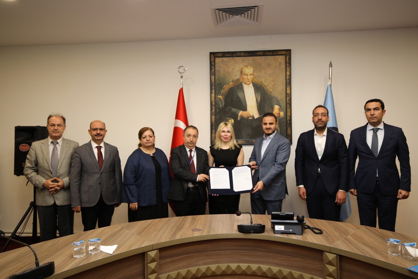 Akdeniz Üniversitesi Hastanesi yeni binası için imzalar atıldı
