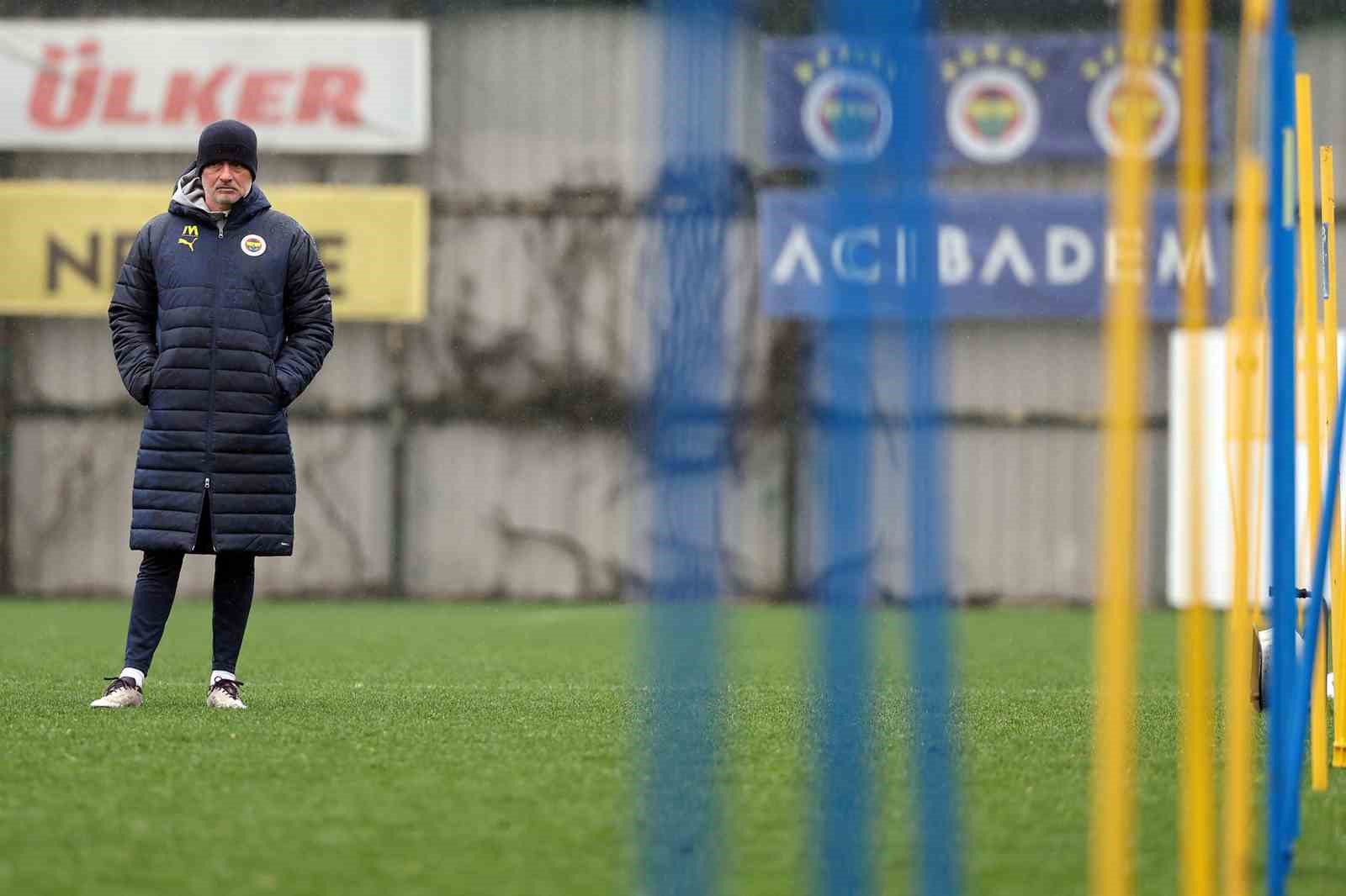 Fenerbahçe, Adana Demirspor maçı hazırlıklarına devam etti
