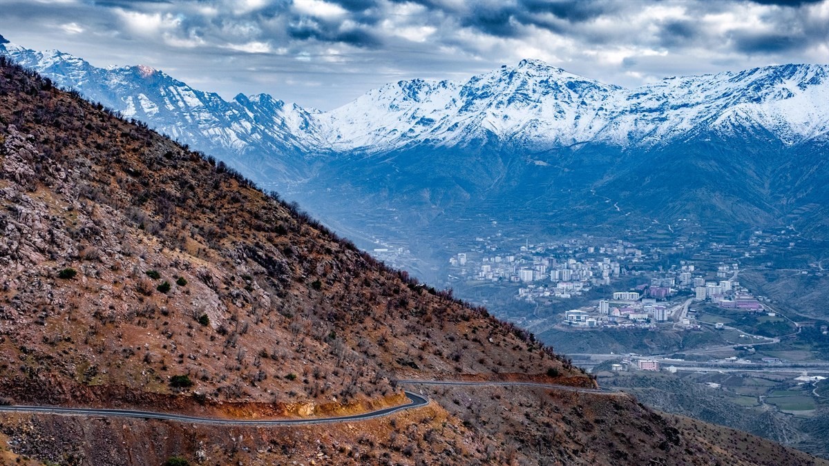 Sason’da iki köyü ilçeye bağlayan yollar asfalta kavuştu
