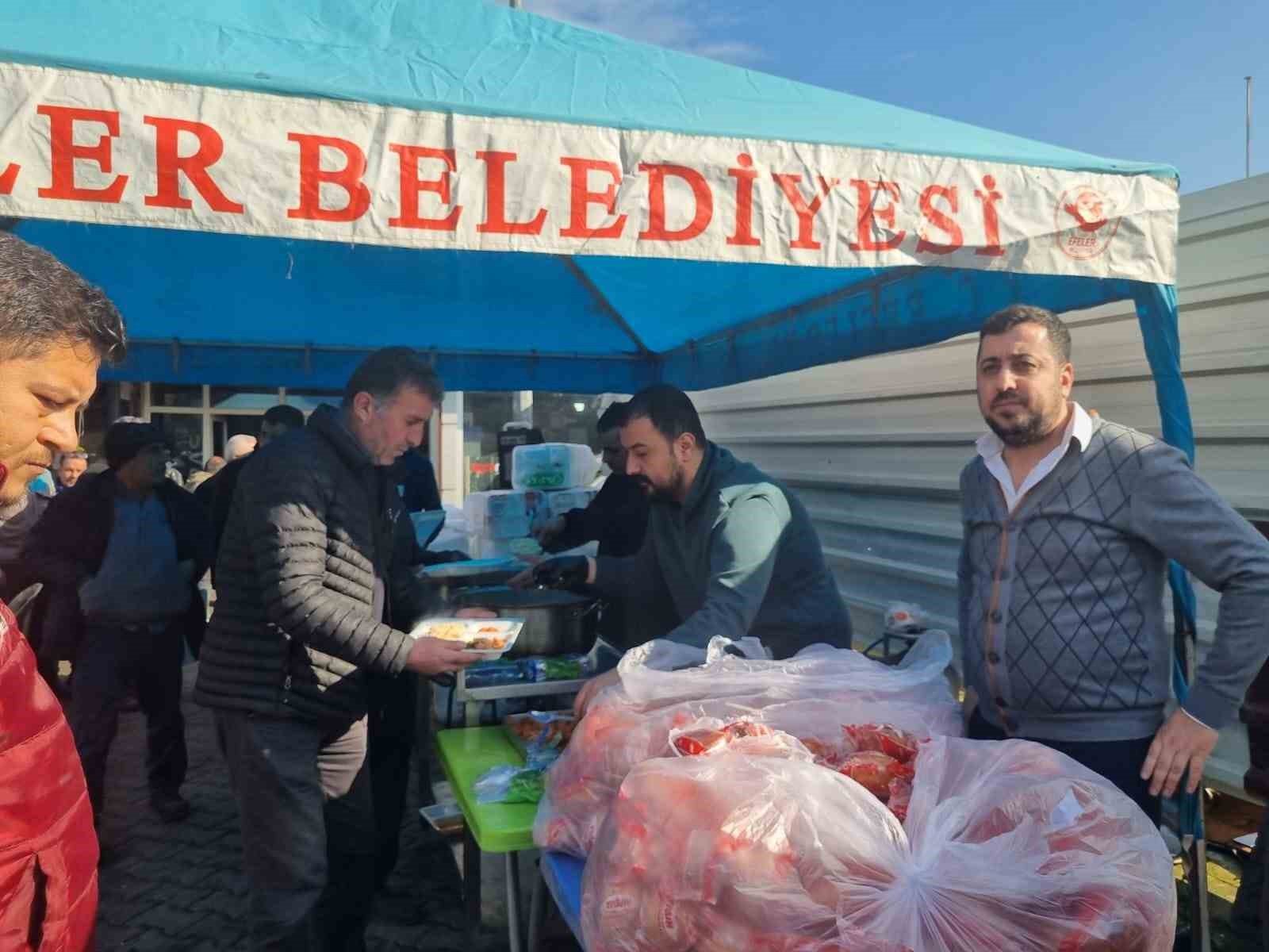 Aydın sanayi esnafı, geleneksel hayır yemeğini gerçekleştirdi
