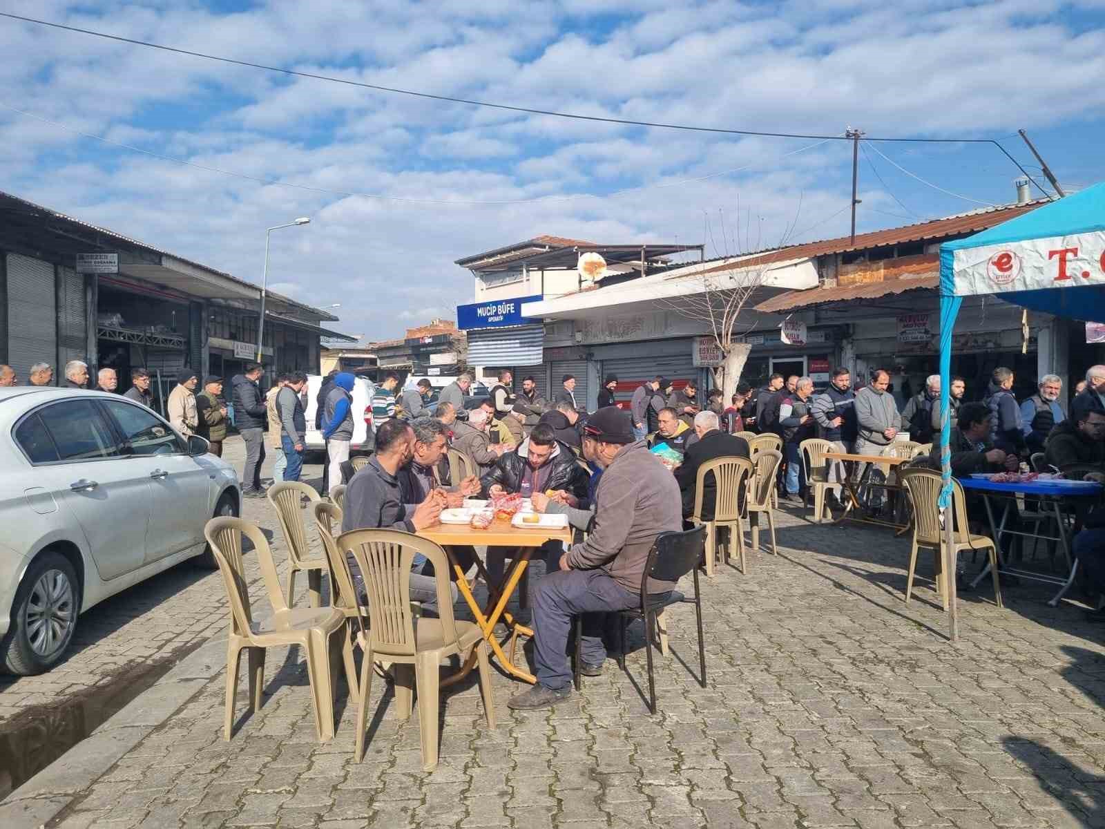 Aydın sanayi esnafı, geleneksel hayır yemeğini gerçekleştirdi
