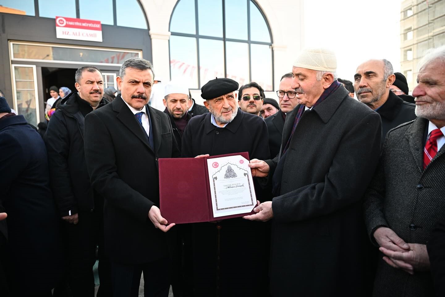 Hz. Ali Camii dualarla açıldı
