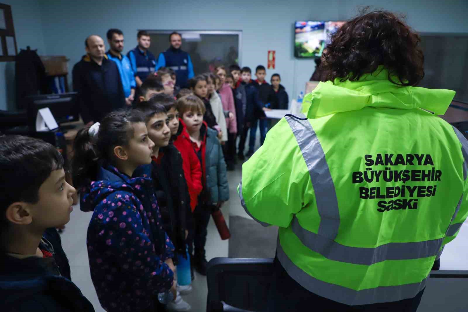 Yenilenebilir enerji ve bilinçli su tüketimi gelecek nesillere aktarıldı
