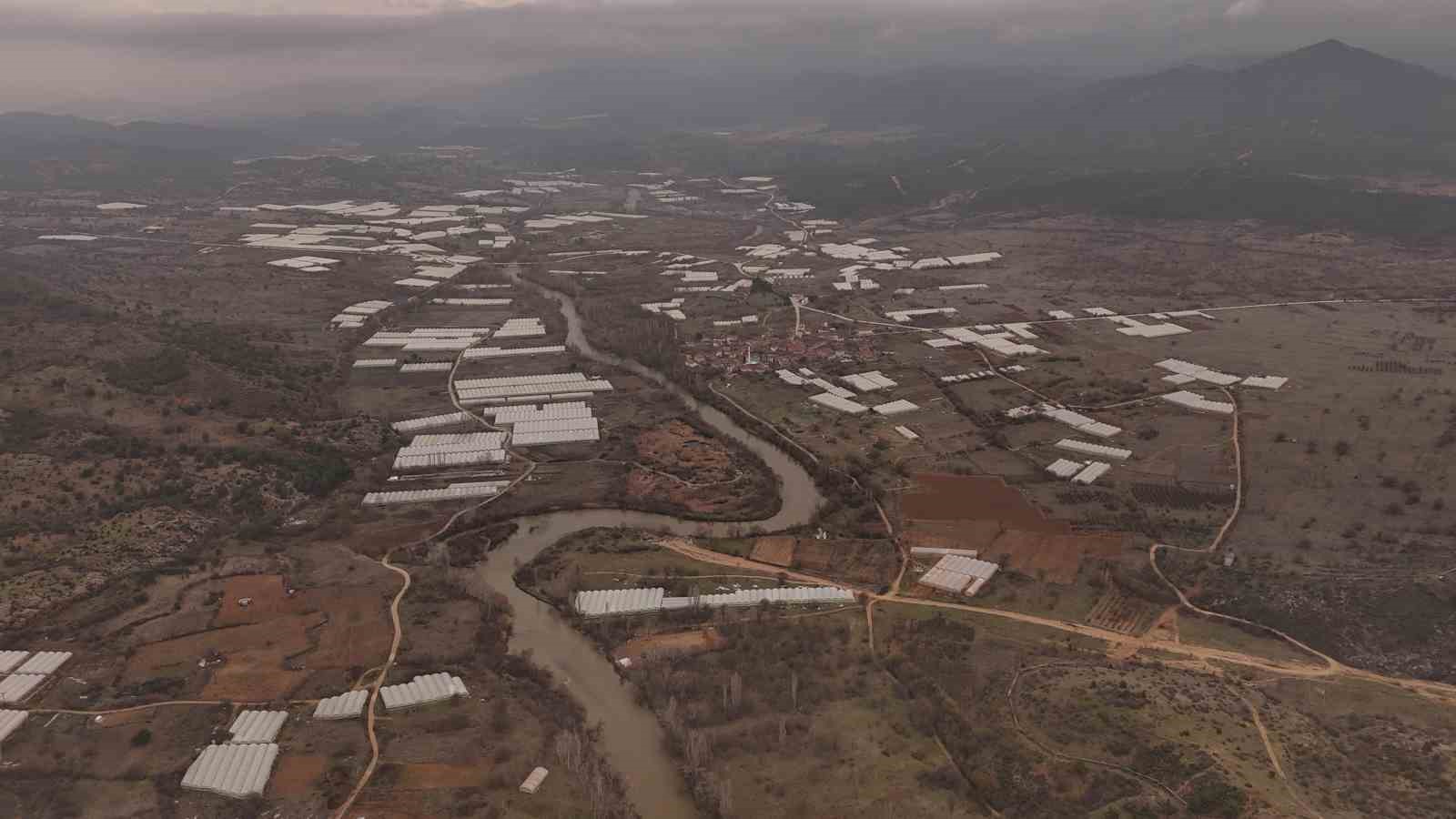 Sakarya Nehri yağmurlar sonrası havadan fotoğraflandı
