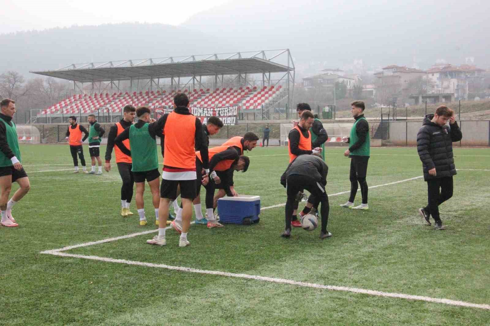 Denizli İdmanyurdu ikinci yarıya iyi başlamak istiyor
