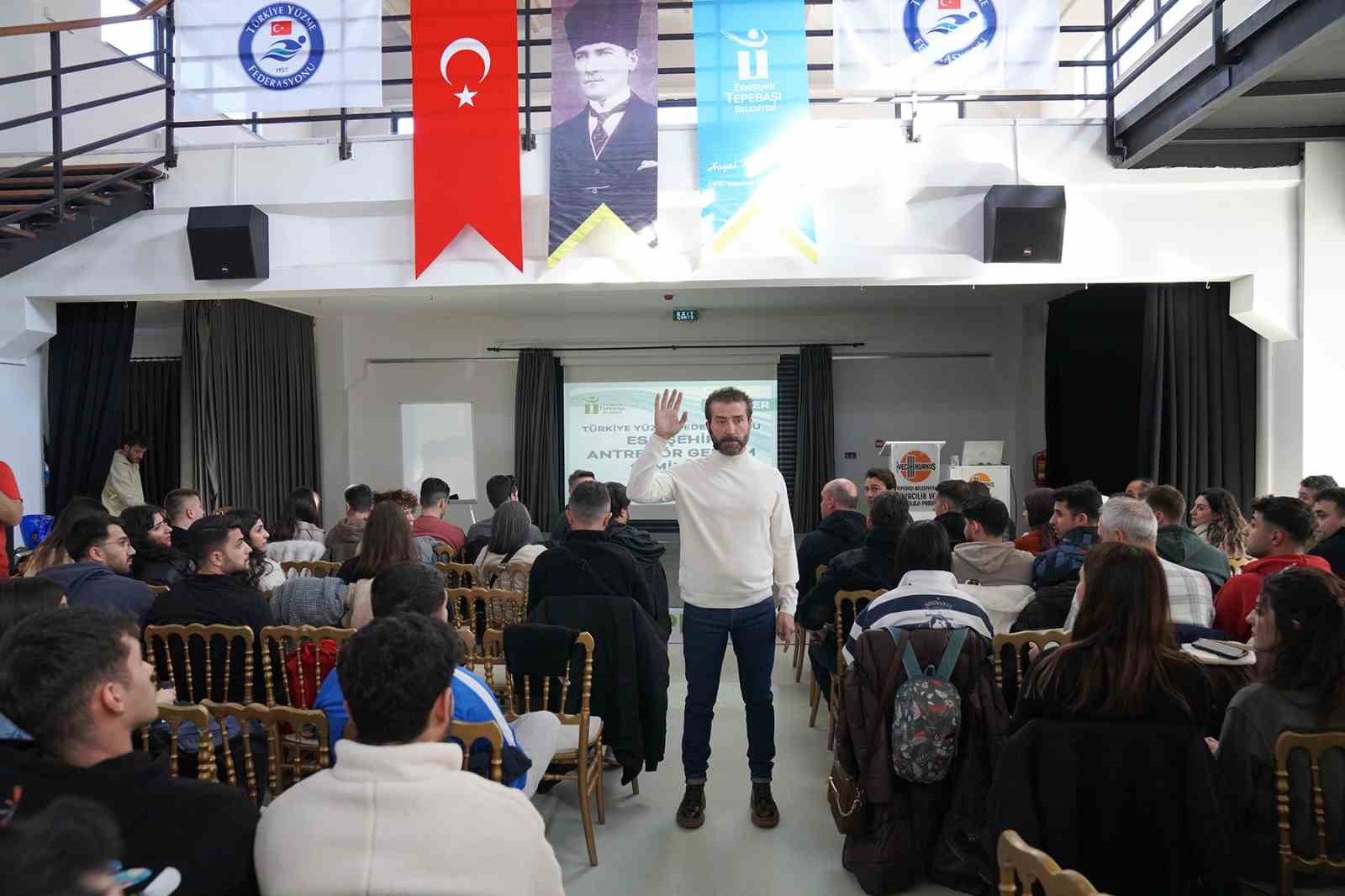 Tepebaşı’nda Antrenör Gelişim Semineri
