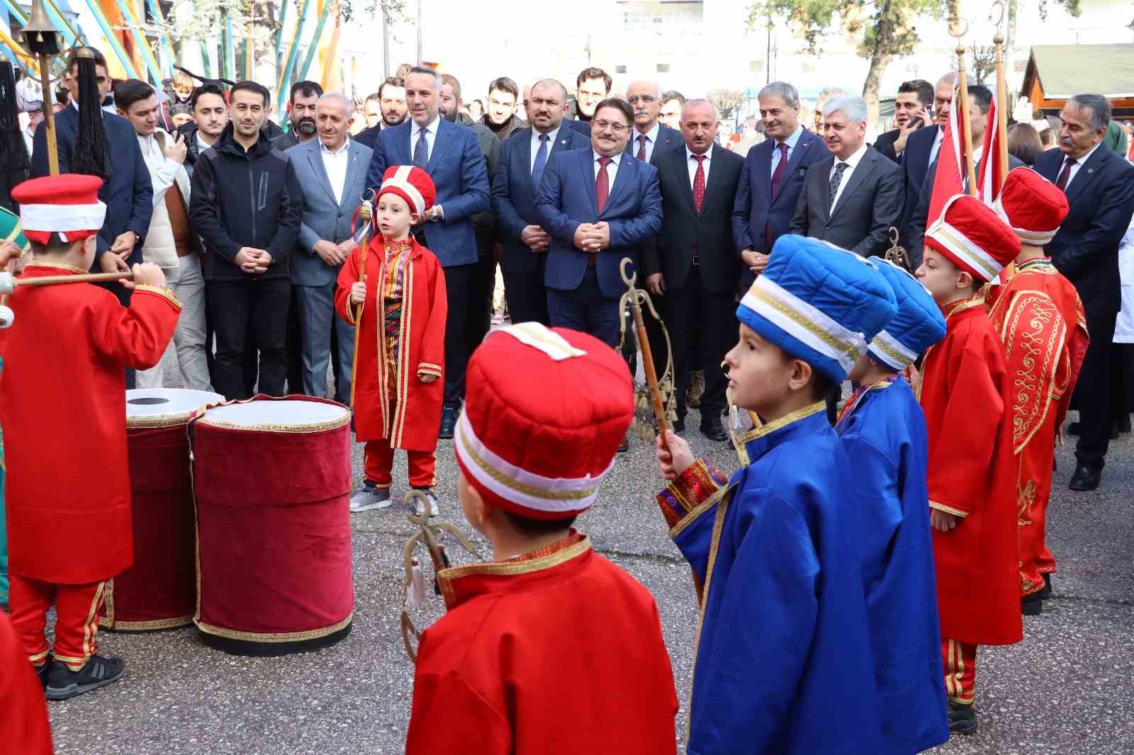 Sakarya’da 211 bin 700 öğrenci karne heyecanı yaşadı
