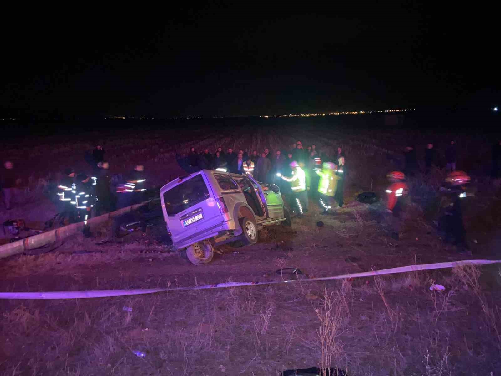 Niğde’de feci kaza: 2 ölü, 1 ağır yaralı
