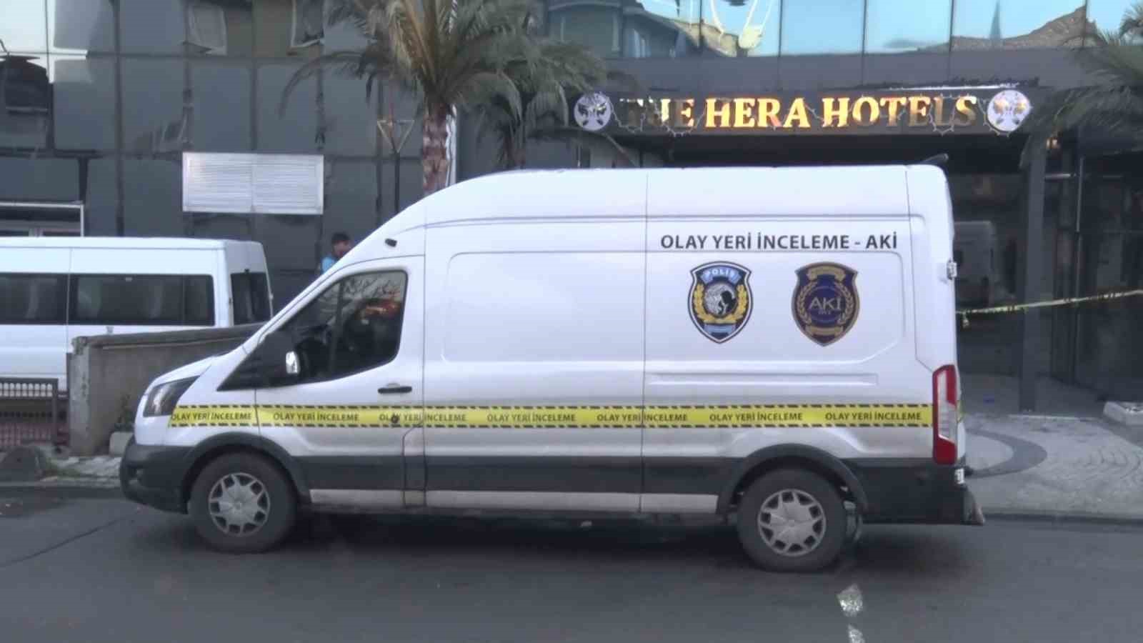 Ataşehir’de otel yangınında 3 kişi hayatını kaybetti
