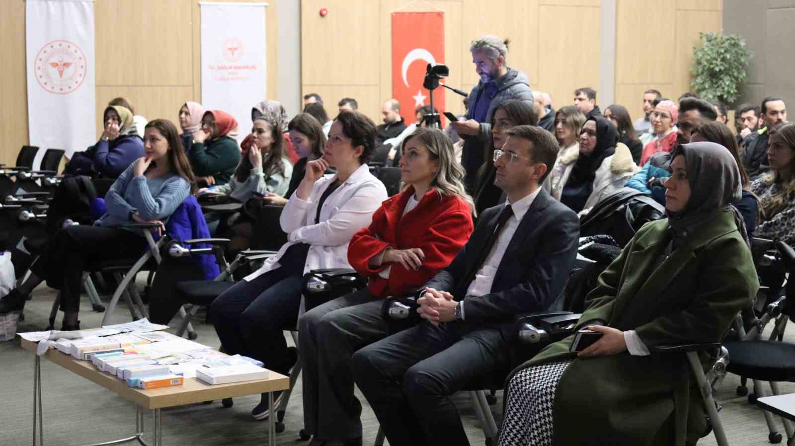 Yanık tedavisinde güncel gelişimler Bursa Şehir Hastanesi’nde ele alındı
