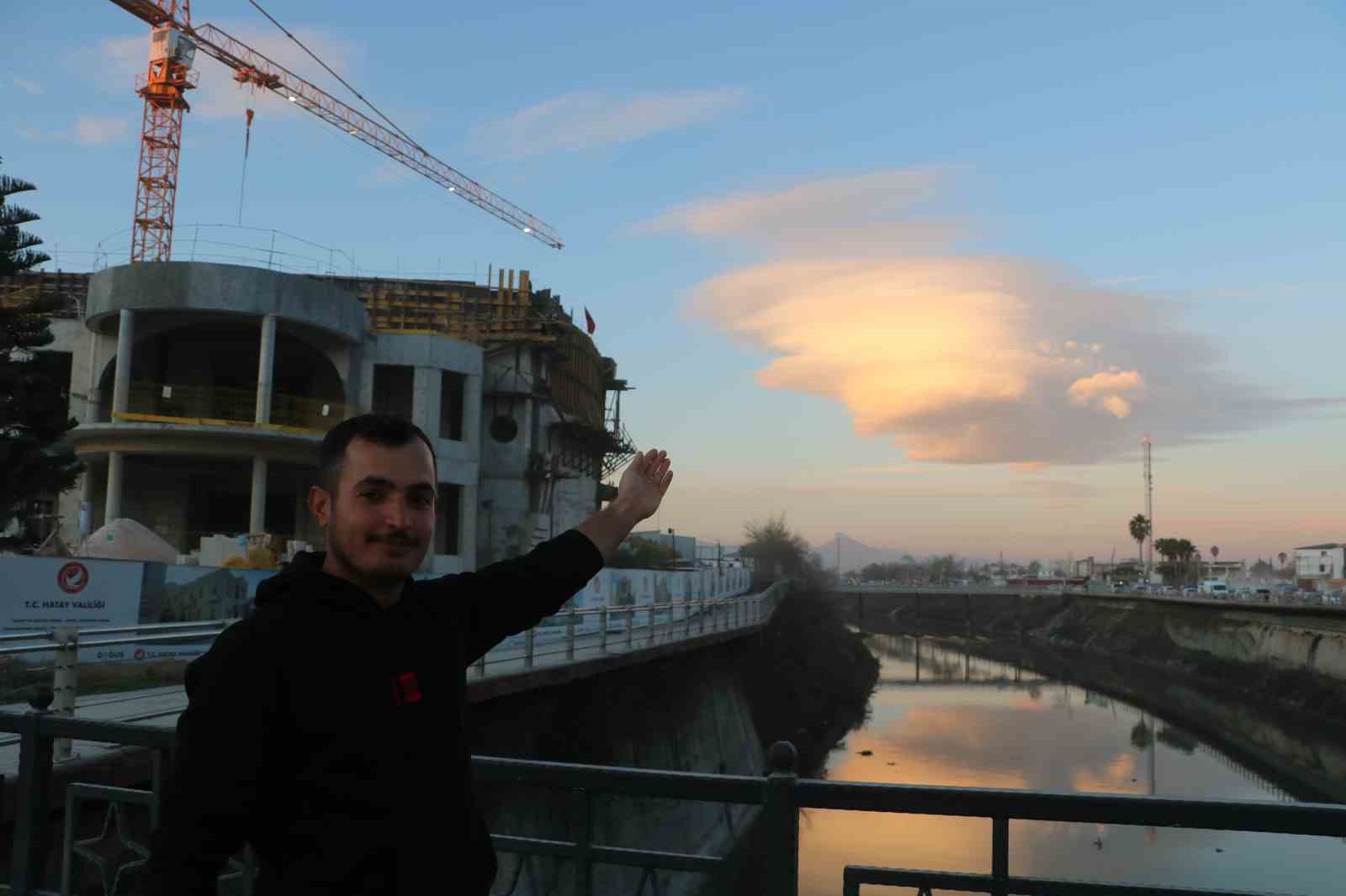 Hatay’da mercek bulutları görsel şölen sundu
