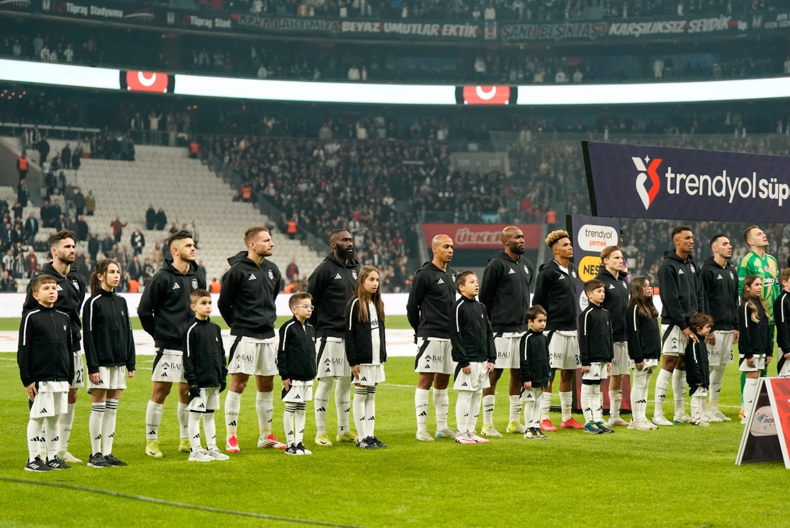 Trendyol Süper Lig: Beşiktaş: 0 - Samsunspor: 0 (Maç devam ediyor)
