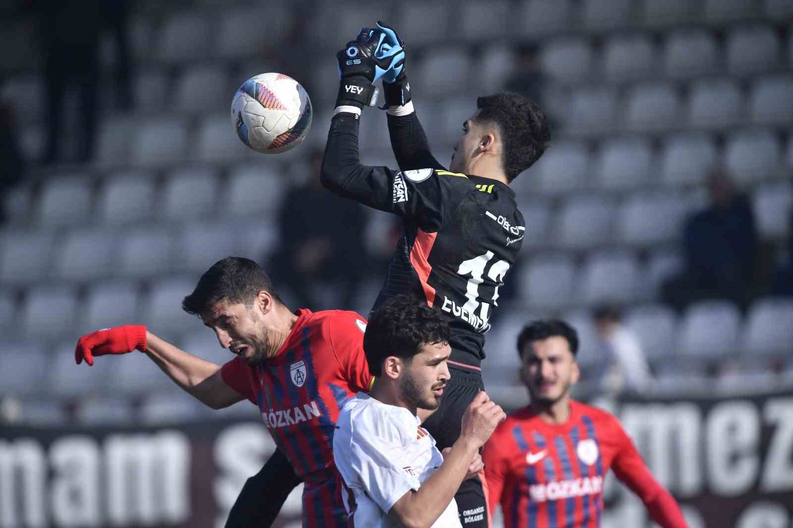 TFF 2. Lig: İnegölspor: 0 - Altınordu: 0
