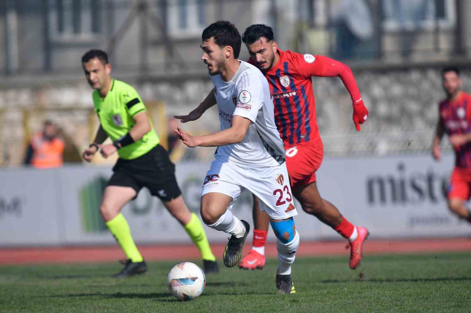 TFF 2. Lig: İnegölspor: 0 - Altınordu: 0
