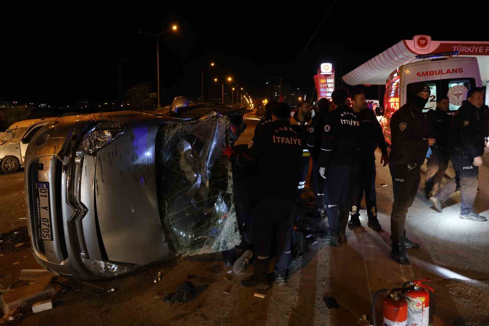 Adana’da feci kaza... Ters yöne girdi, karşıdan gelen araçla çarpıştı: 1 ölü, 2 yaralı
