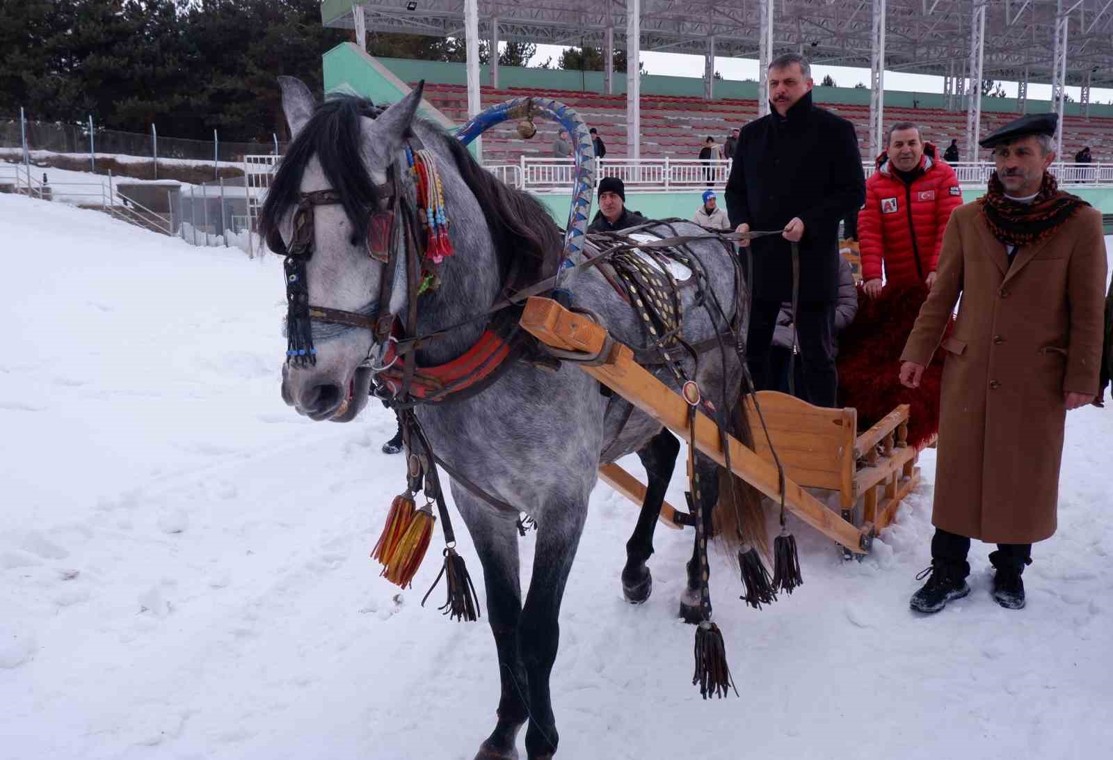 Erzurum’da atlı kızak heyecanı
