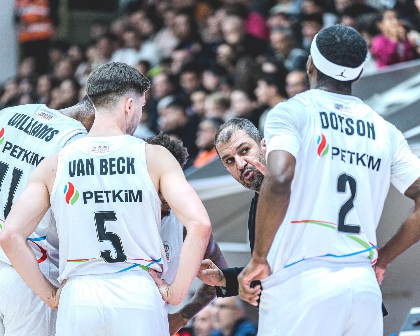 Aliağa Petkimspor, Bursaspor’u geçerek Holon maçına odaklandı
