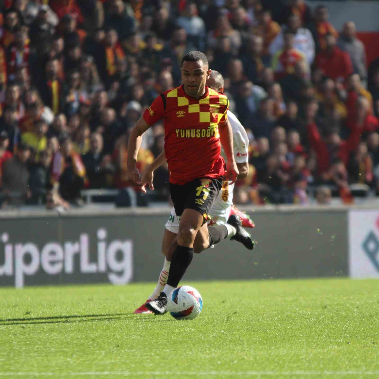 Trendyol Süper Lig: Göztepe: 1 - Antalyaspor: 0 (İlk yarı)
