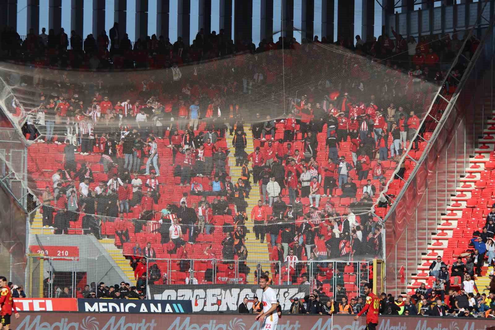 Trendyol Süper Lig: Göztepe: 1 - Antalyaspor: 0 (Maç sonucu)
