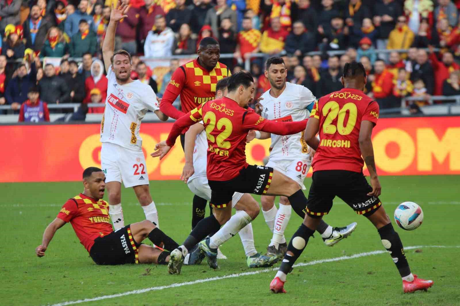 Trendyol Süper Lig: Göztepe: 1 - Antalyaspor: 0 (Maç sonucu)
