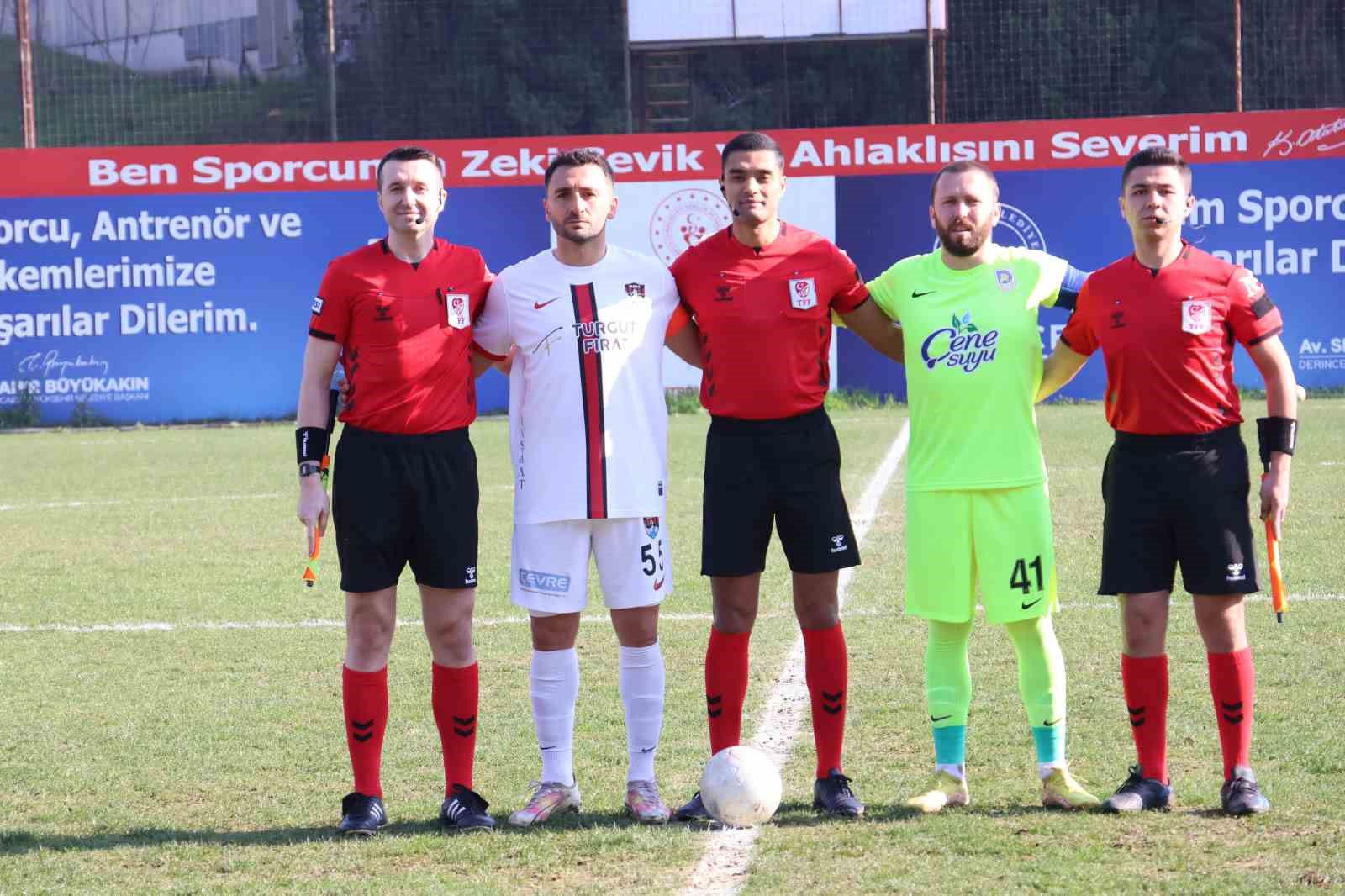 TFF 2. Lig: Belediye Derincespor: 1 - Vanspor FK: 4
