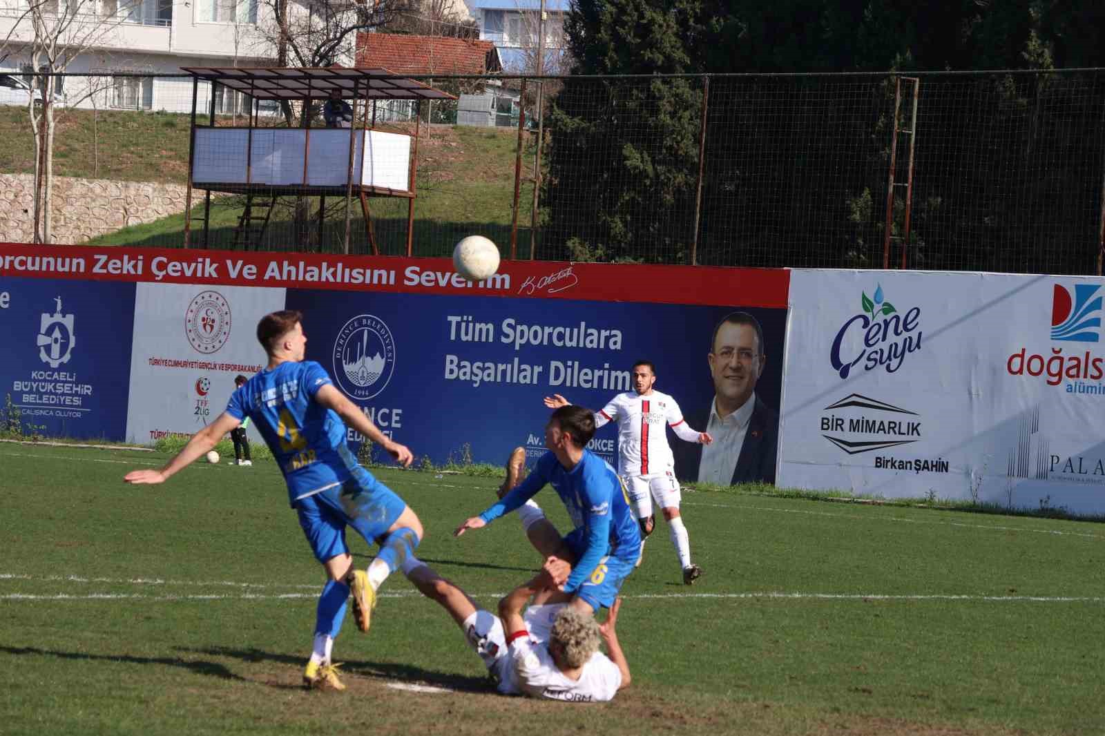 TFF 2. Lig: Belediye Derincespor: 1 - Vanspor FK: 4
