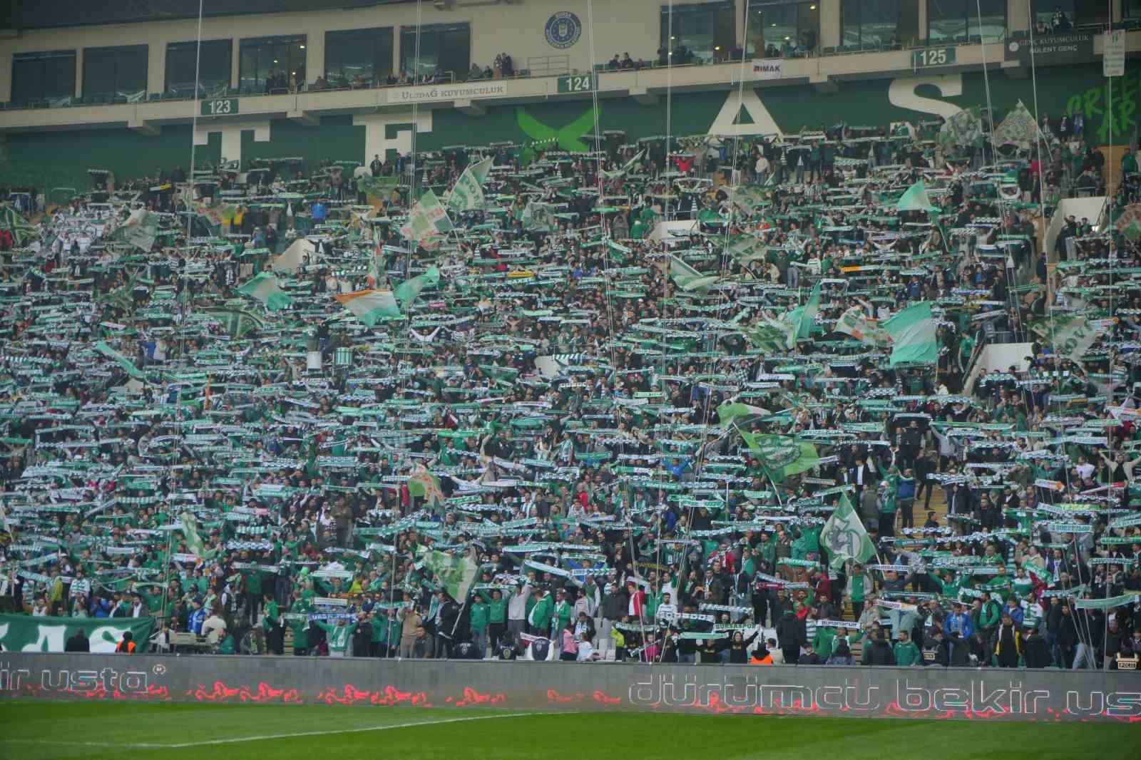 TFF 3. Lig: Bursaspor: 0 - Düzcespor: 0
