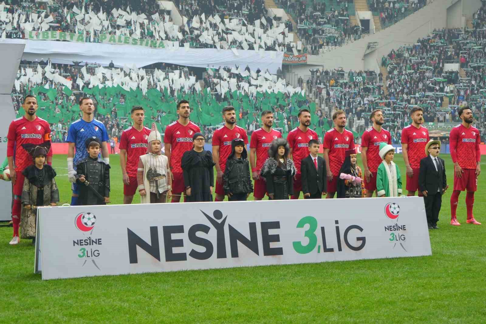 TFF 3. Lig: Bursaspor: 0 - Düzcespor: 0
