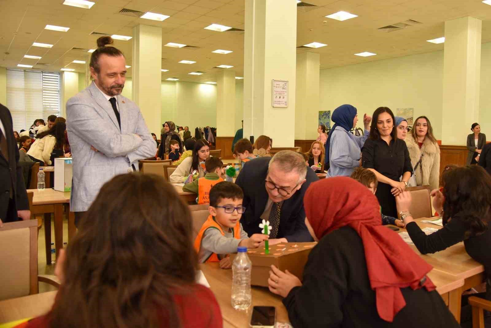 BŞEÜ’de minik öğrencilere ’Materyal Geliştirme ve Uygulama’ etkinliği düzenlendi
