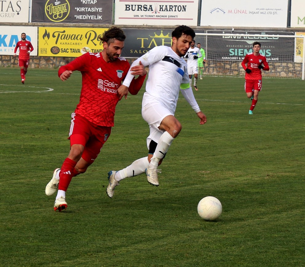 TFF 2. Lig: Karacabey Belediye Spor: 3 - Arnavutköy Belediyespor: 4
