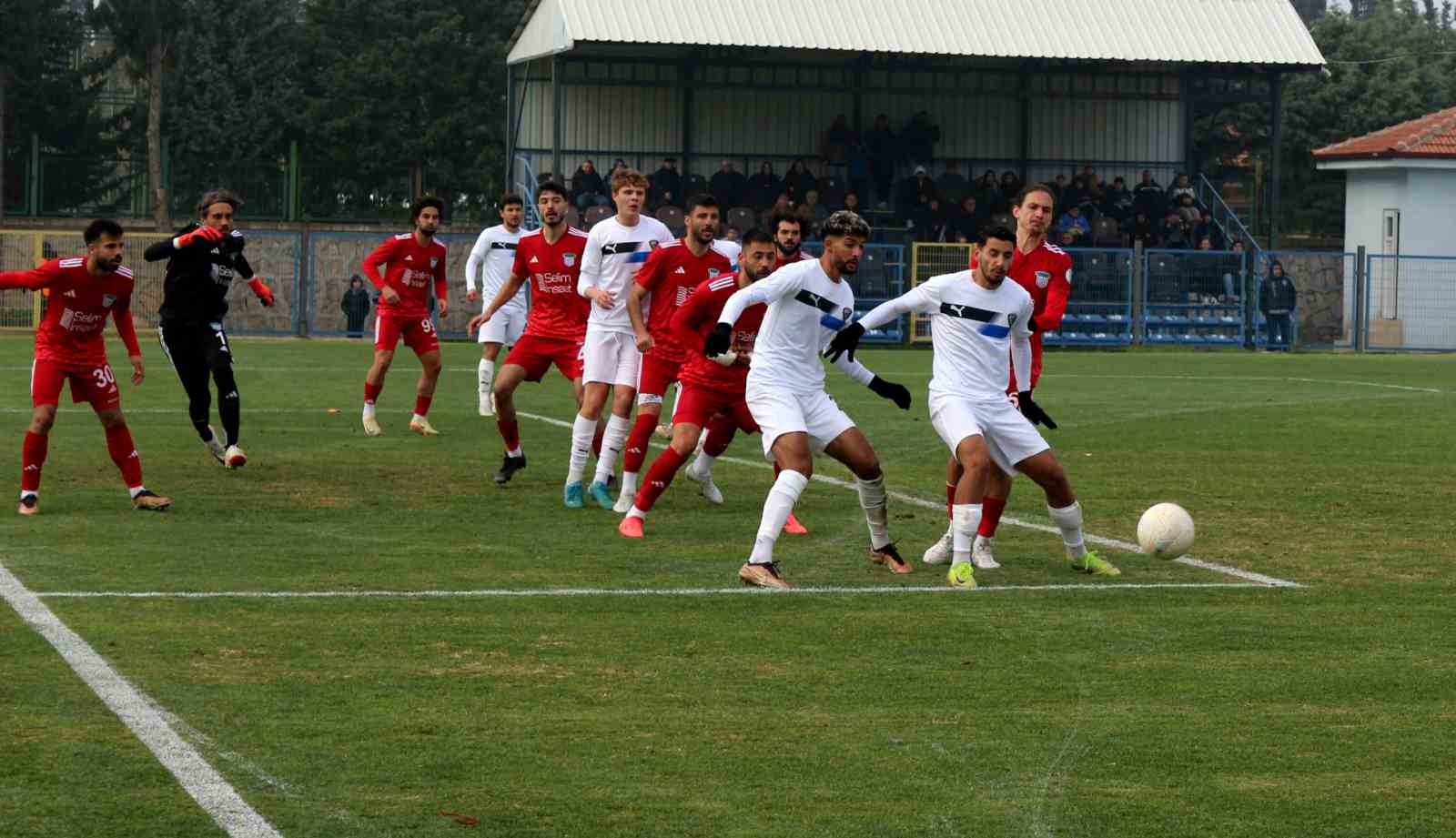 TFF 2. Lig: Karacabey Belediye Spor: 3 - Arnavutköy Belediyespor: 4
