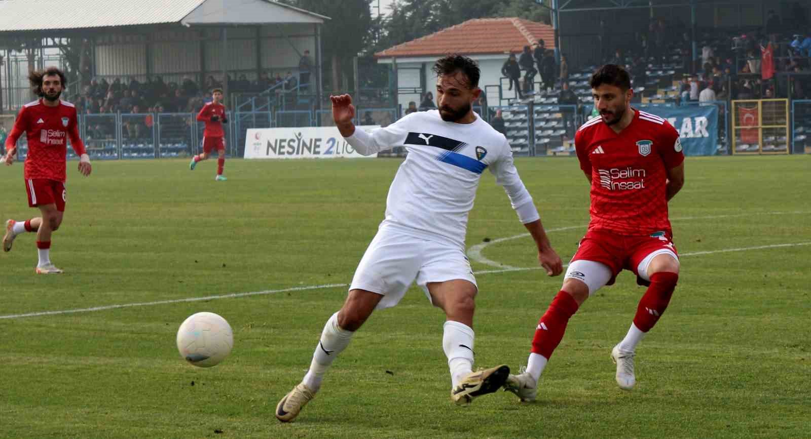 TFF 2. Lig: Karacabey Belediye Spor: 3 - Arnavutköy Belediyespor: 4
