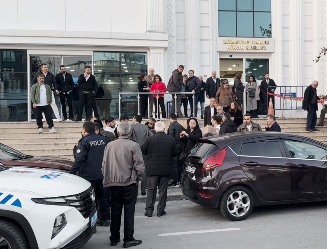 Avcılar’da gelin ve damada silahlı saldırı: 1 yaralı
