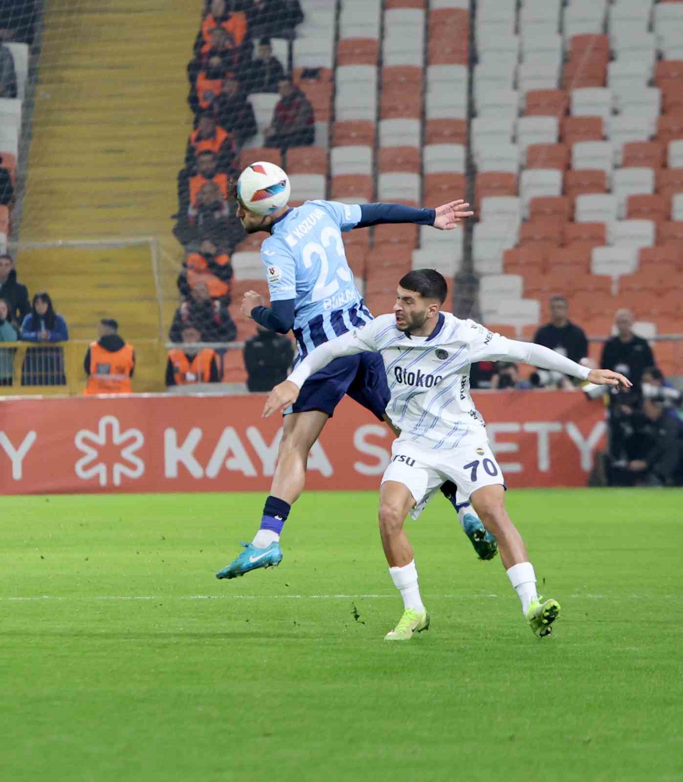 Trendyol Süper Lig: Adana Demirspor: 0 - Fenerbahçe: 0 (İlk yarı)
