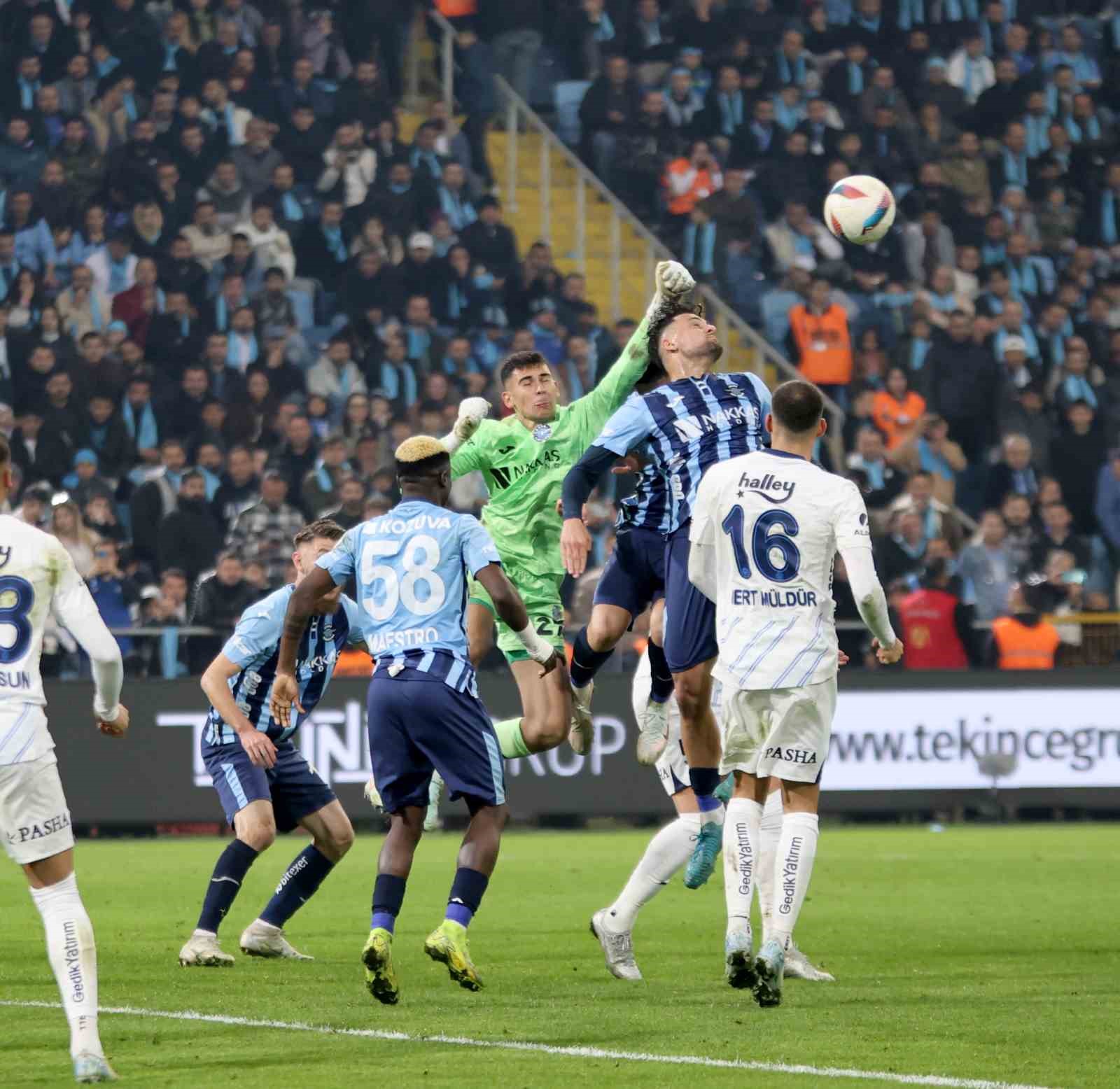 Trendyol Süper Lig: Adana Demirspor: 0 - Fenerbahçe: 4 (Maç sonucu)
