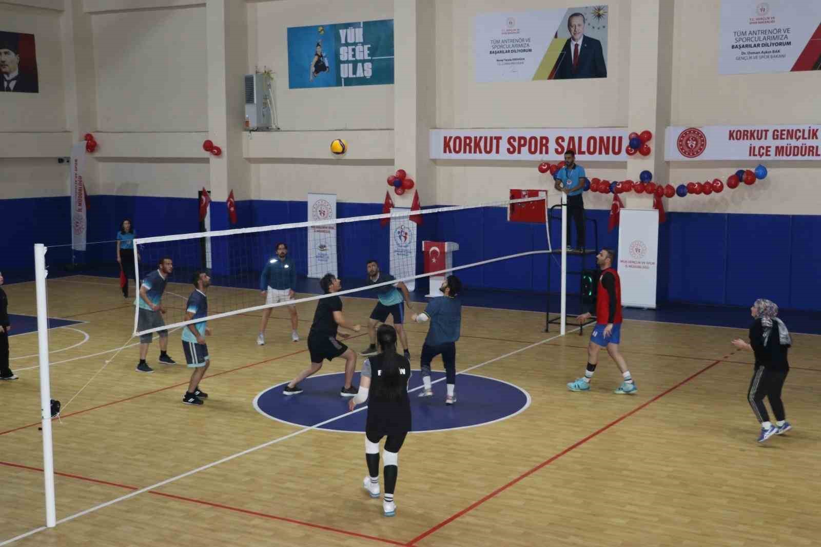 “Kurumlar Arası Voleybol Turnuvası” sona erdi
