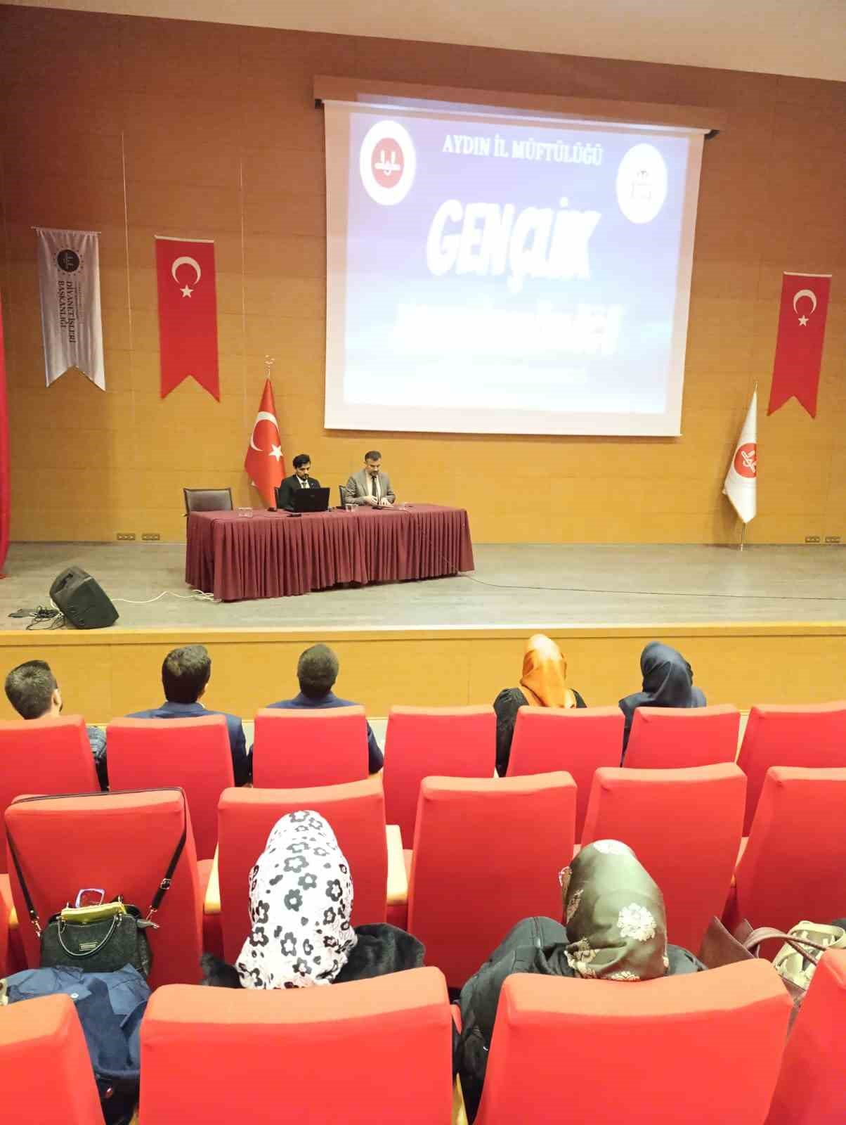 ’Gençlik Hizmetlerinde Yerinde Rehberlik’ Programı Aydın’da gerçekleştirildi
