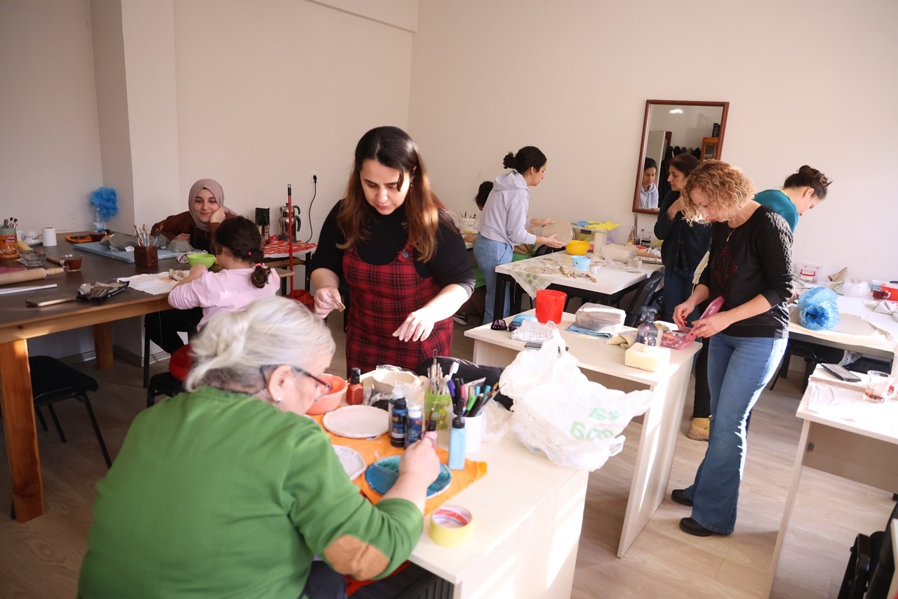 Seramik kursuna yoğun ilgi
